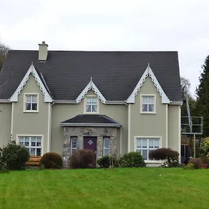 לינה וארוחת בוקר Park House
